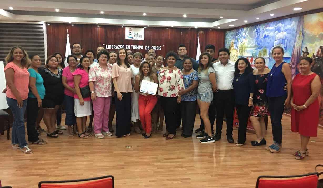 A 64 años del Derecho al Voto de la Mujer, aun hay mucho por hacer: AGR