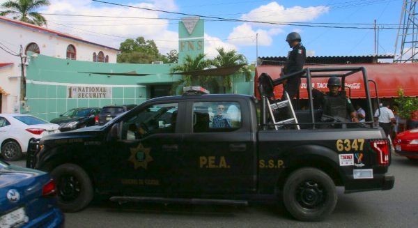 En medio de la psicósis, clientes de FNS Yucatán retiran sus bienes