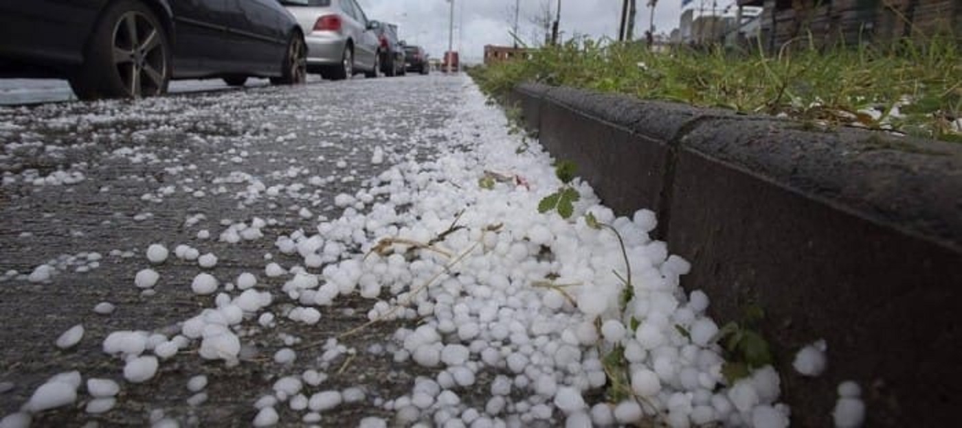 Graniza en Cancún y vientos derriban árboles – TVQROO