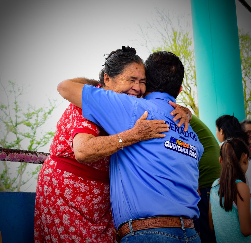 Julián Ricalde recibe apoyo de 17 comunidades rurales