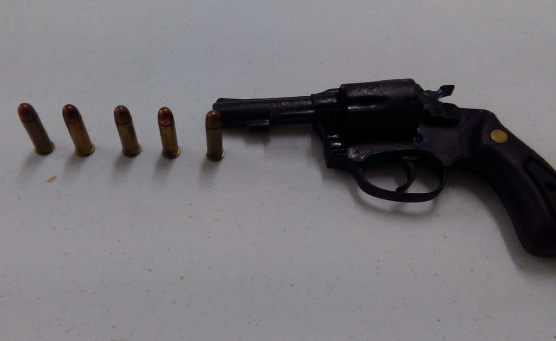 Caen dos empistolados; terminan en la PGR