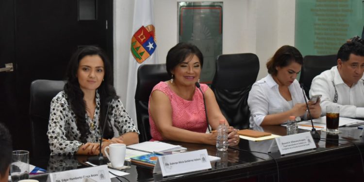 Va la Fiscal Anticorrupción por seis ex funcionarios