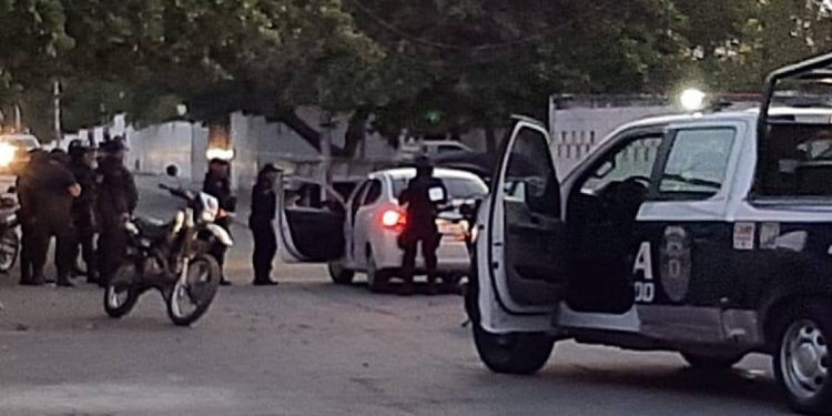 Ejecución en la puerta de una primaria en la Región 229