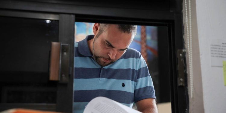 Buscan que extranjeros naturalizados puedan tener “huesos” en el gobierno