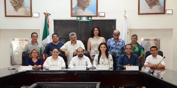 Reciben legisladores a integrantes del Colegio de Arquitectos de Tulum
