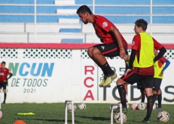 ¡Pioneros, más fuerte!