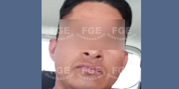 Detienen a policía municipal por violar a una menor