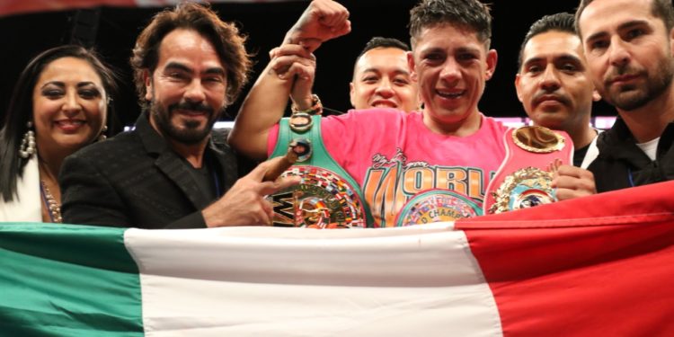 La “Tigre” Jiménez conquista los títulos Supermedios