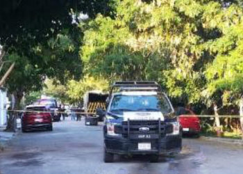 Asesinan a empresario restaurantero en su casa de la SM 38