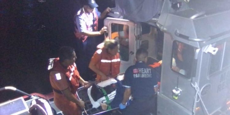 Rescate en altamar opr parte de la Semar