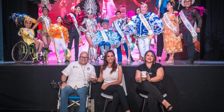 Llevan el carnaval, lejos de los cancunenses