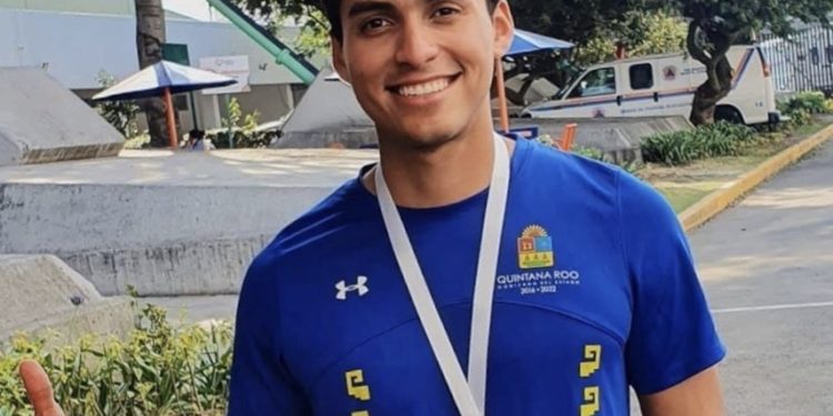 Angy Canul conquista el Campeonato Nacional de Remo Bajo Techo