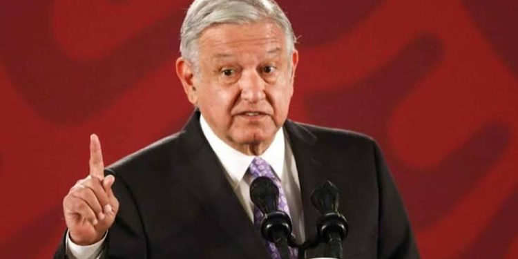 Pozol con el dedo a los mexicanos