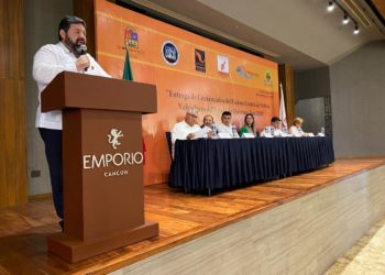 Entregan credenciales a nuevos peritos valuadores