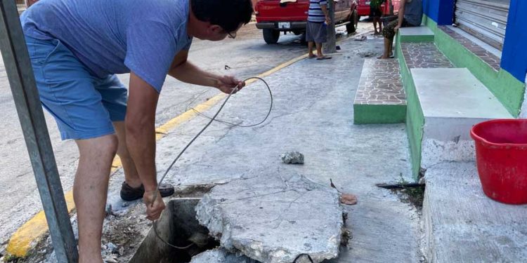 Derrame de aguas negras a la ordel del día en Isla Mujeres