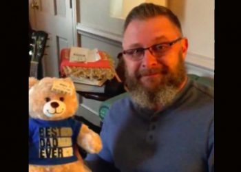 Dona el corazón de su hijo y recibe de regalo sus latidos