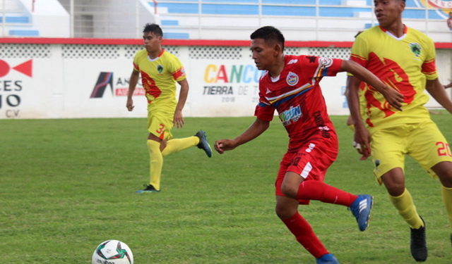 Pioneros Junior líder de la LTDP