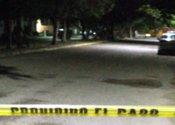 Atacan a balazos a marinos en Puerto Morelos