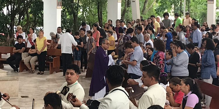 Se suspenden las misas en México