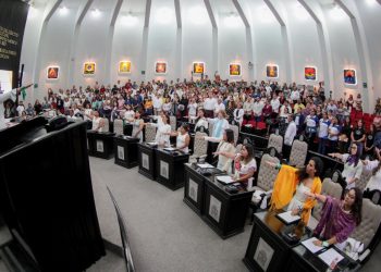 Exponen parlamentarias propuestas en pro de las mujeres de Quintana Roo