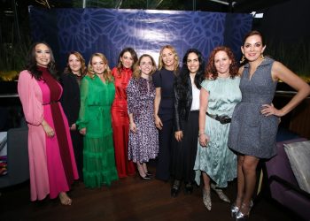 Reconocimiento a Gaby Rejón por su labor al frente del DIF Quintana Roo