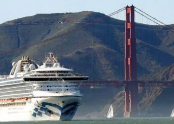 Crucero que visitó tres puertos en México, con pacientes de coronavirus