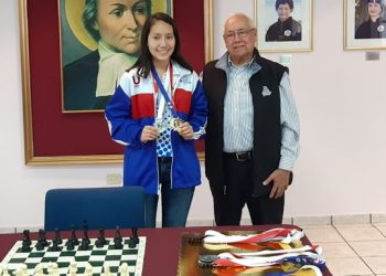 Hiromi Carrillo, la MVP del ajedrez en el Nacional Lasallista