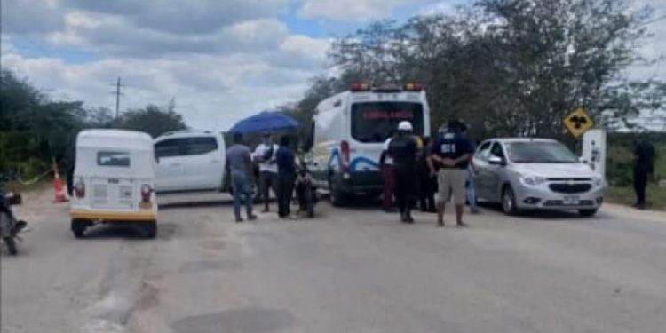 Bloquean habitantes el paso de visitantes a Holbox; Ayuntamiento aplica Ley Seca