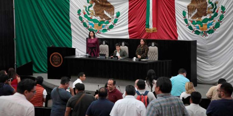 Analizará Congreso diversas iniciativas promovidas por legisladores