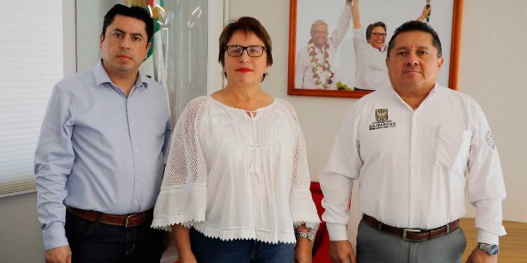 Nombra Laura Beristain a nuevo delegado en Puerto Aventuras