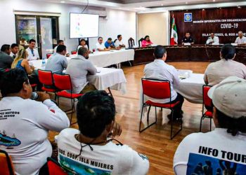 Juan Carrillo se reúne con organizaciones empresariales y proveedores