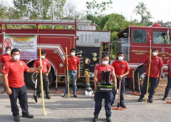 Equipan a bomberos de Leona Vicario