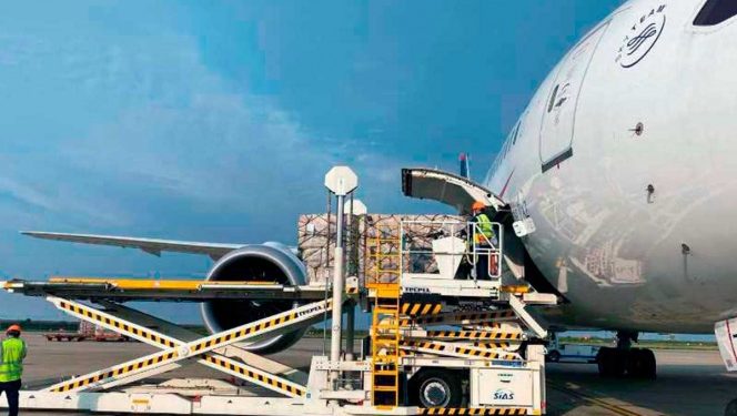 Llega hoy quinto vuelo con insumos médicos traídos de China