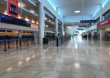 Histórico número de operaciones en el aeropuerto de Cancún, acostumbrado a un mar de gente todos los días