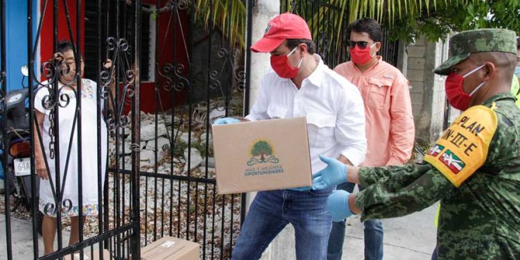 En Cozumel, no se detiene la entrega de apoyo alimentario: Pedro Joaquín