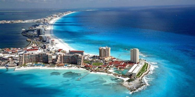 Más unidos que nunca para salvar vidas, celebramos el 50 aniversario de Cancún: Carlos Joaquín