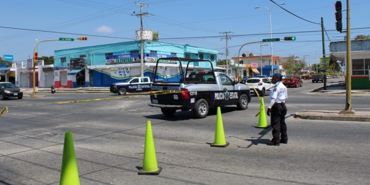 Para salvar vidas, Carlos Joaquín exhorta a proteger a los más vulnerables, como adultos mayores y quienes padecen de enfermedades crónicas