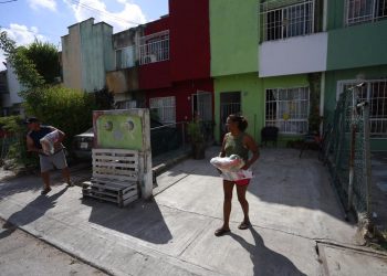 Familias cancunenses empiezan a recibir sus despensas