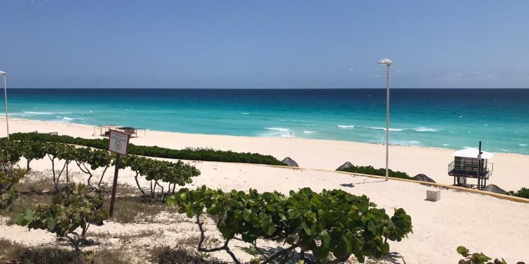 Covid-19 le permite a Cancún recuperar sus majestuosidad