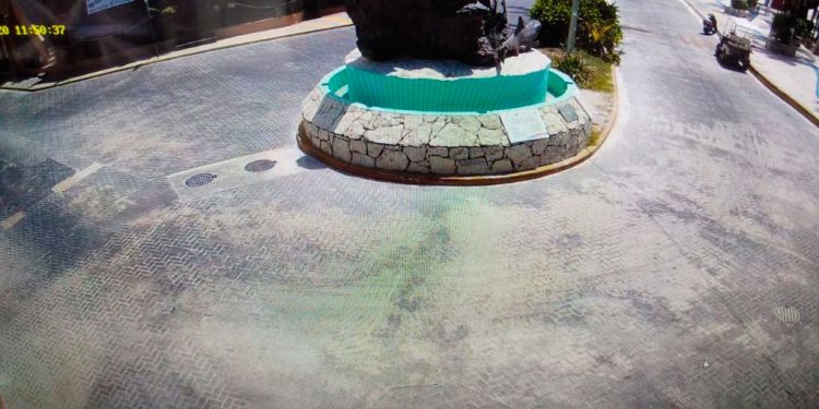 Isla Mujeres muy bien!, casi todos en casa: Capella