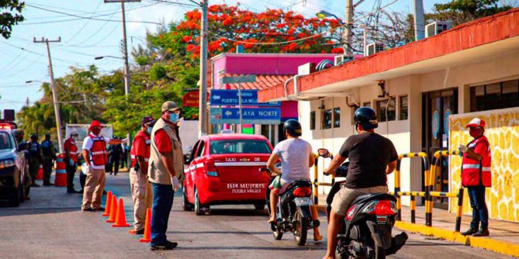 En Isla Mujeres no todos acatan disposición de Quedarse en Casa