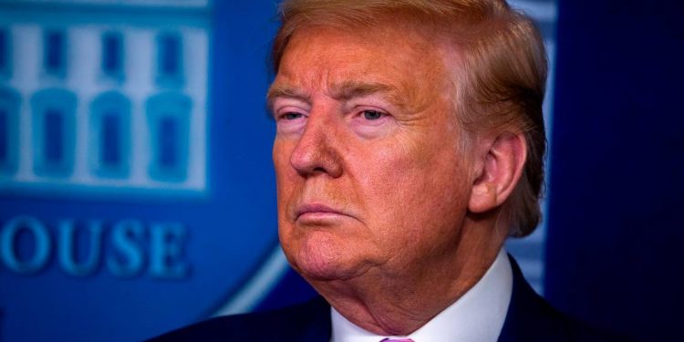 Trump insta a rebelión contra confinamiento, pese a crisis en EU