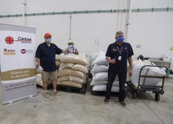 Luis Alegre entrega seis toneladas de granos e impulsa la campaña “Echémosle los kilos por Quintan Roo”