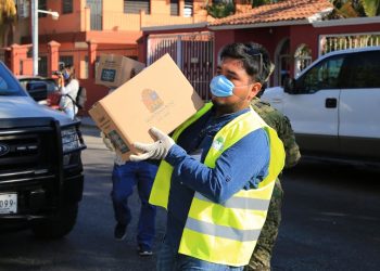 Arranca programa de apoyo alimentario en la Colosio y Nicté Ha, en Playa del Carmen