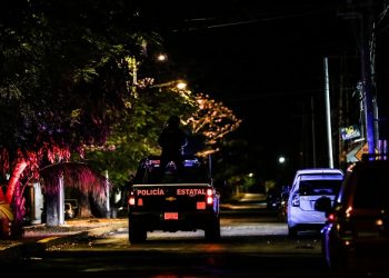 Se pelean dos machines por una mujer, pero uno aplicó la de