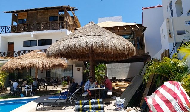 Clausuran obra de construcción en Puerto Morelos