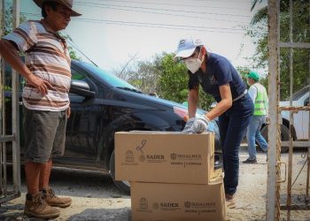 Llegan más apoyos alimentarios a Leona Vicario