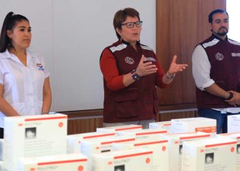 La presidenta Laura Beristain entrega apoyo al personal médico de Solidaridad