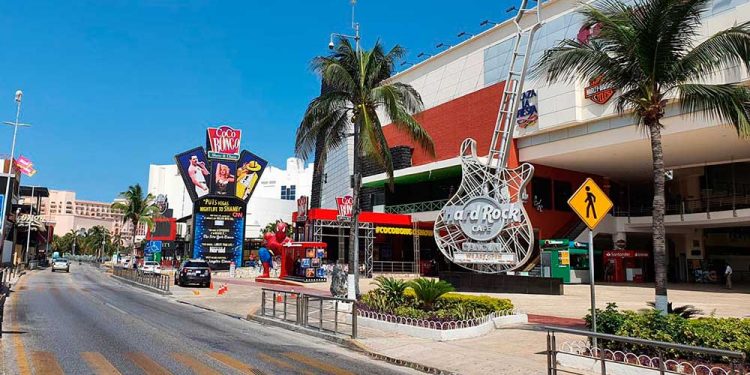 Evite llegar a Cancún, el riesgo de contagio es mayor allá: Delfino Guevara