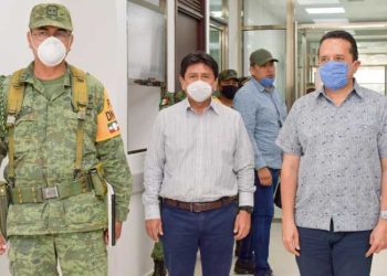 Verifica Carlos Joaquín habilitación del Hospital Comunitario Tulum